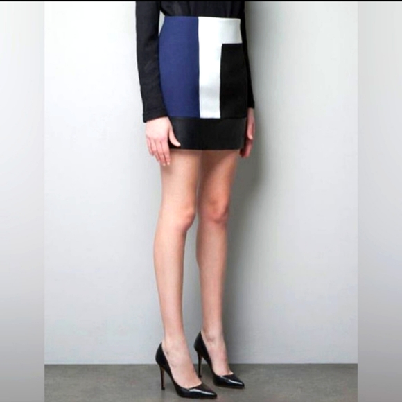 Zara Lambskin Leather Colorblocked Mini Skirt - Picture 1 of 5